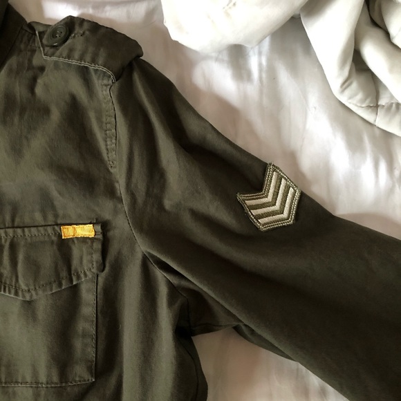 4/$20 Old Navy Utility Jacket - Picture 5 of 5